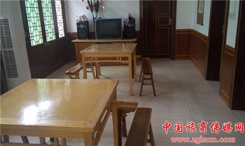 15a6c2a106ec4216a5e7a340cbb99395.jpg
