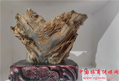 887cf0d44980677292fb5dac17968e5a.jpg